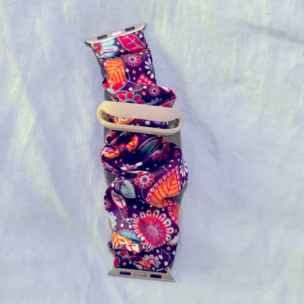 IWATCH SCRUNCHIE BAND WITH BUMPER